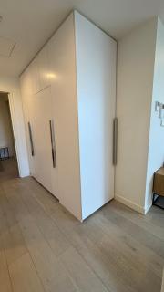 Bright & Cozy CBD Apartment - 1