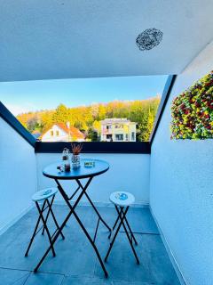 Spacious 4BR & 1LR Villa for Families & Groups - 2