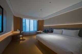 JI Hotel Qingdao May Fourth Square - 4