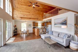 Serene Getaway on Private Land with Panoramic Views in Walton, New York - 1