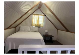 Cozy Loft Cabin with Private Pond Views Near Zwolle Louisiana - 1