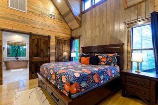 Cozy Adventure Cabin with Hot Tub & Arcade Near Broken Bow Lake, Hochatown OK - 1