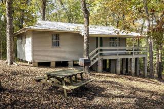 Cozy Waterfront Cabin with Private Pond Views and Outdoor Deck Near Zwolle, Louisiana - 3
