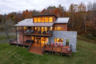 Secluded Contemporary Haven with Fire Pit & Sweeping Vistas in Margaretville, New York - 1