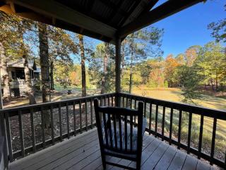 Scenic Waterfront Cabin with Covered Porch Overlooking Private Pond near Zwolle, Louisiana - 3