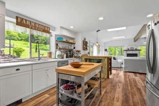 Elegant Farmhouse Getaway with Meadow Views & Outdoor Space in Treadwell, New York - 2