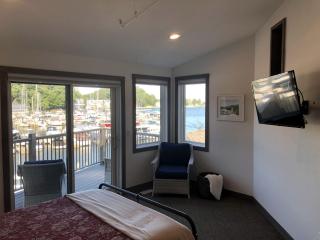 Stylish Lakefront Loft with Marina Views at Eldean Shipyard near Macatawa, Michigan - 9