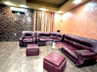 Modern & Spacious 3-Bedroom Apartment City Center Republic Square - 9