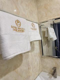 Royal Majesty Luxury Apartments - 7
