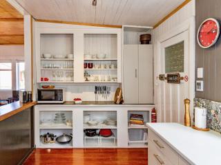 Stag & 3 Pigs - Ohakune Holiday Home - 2