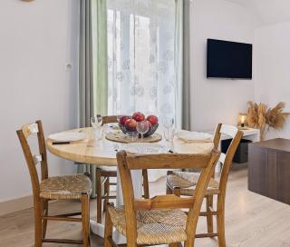 Séjour paisible, terrasse et charme rustique - 1