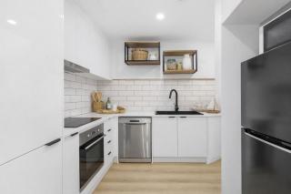 Surfers Home - Beach Stay - Sleeps 8 - Free Parking - 6