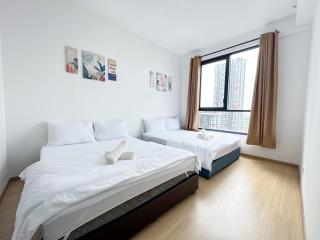 2BR BeCentral i-City Free WiFi Netflix - 1