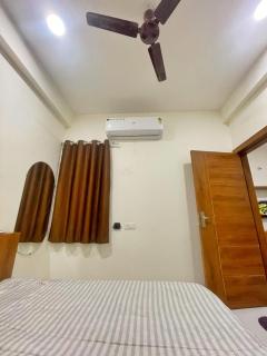 Simple city Loft with quite surroundings - 5