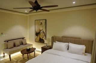 Demure Apartments Modern Comfort Studio Royal Stay - 1