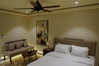 Demure Apartments Modern Comfort Studio Royal Stay - 4