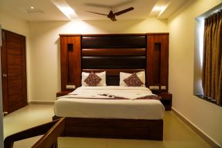 Tree Inn Jubilee - 7