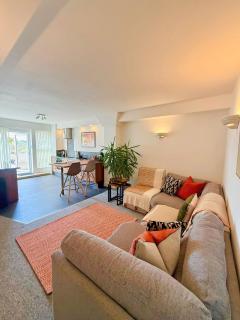 Sea Breeze at 5 Trencrom Court - 4