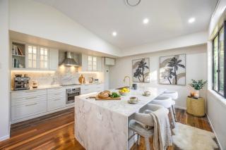 Dual-Level Rainforest Retreat 6BR & 6 Bath - 3