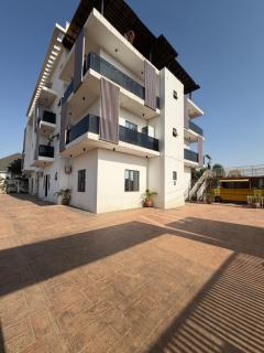 Ayahs court Paris - 3