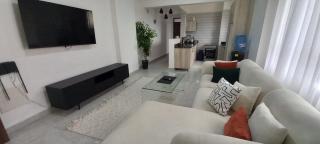 Easystays Third avenue - 3