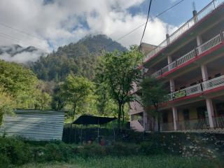 Tabassum guest house & Cafe - 8