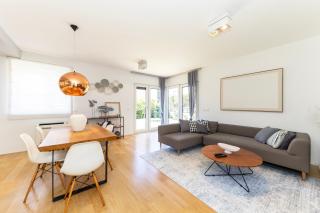 Premium Garden Escape by Belmont Realty - 6