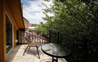 2BR Apt In Old Tbilisi - 9