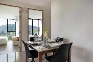 2 Bedrooms near Freedom beach - 1