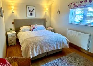 Cosy Cottage for Two in the Peak District with Parking - 8