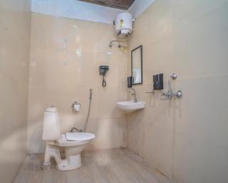 Badi Garh Palace Resort - 8