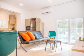 Bee & Be One Bedroom Apartments - 5