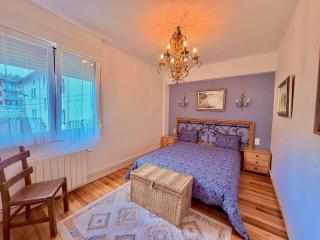 Urdai Home - Amplio piso junto a la playa - 2