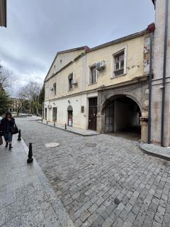 Next to Central Park - 4