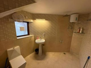 B-16 Stays Boutique Stay with Kitchen Central Jodhpur - 8