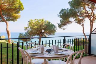 Seafront Views Apartment in Platja d'Aro - 9