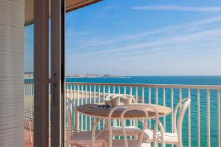 Seafront Views Apartment in Sant Antoni - 8