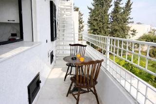 Modern and bright apartment with balcony - 4