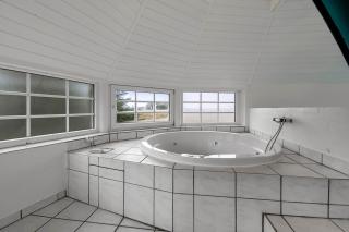 Cozy thatched cottage with pool by the sea - SJ450 - 6