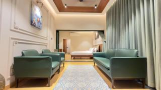 Mango Lantern - Perumanseri - 1