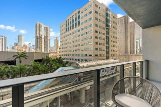 Prime Downtown Condo Close to Kaseya Center - 4