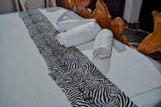 one bedroom cottage 10min walk to the beach - 3