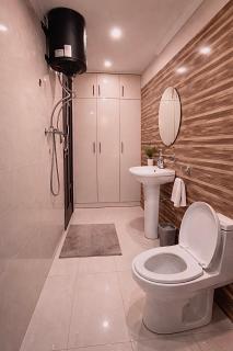 1 luxury bedroom apartment in Bahria Town Lahore , check-in, AC , FRIDGE,WIFI - 5