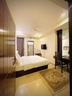 Executive Residency - 4