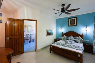 The Islander Hotel - 9