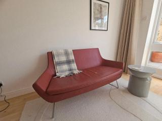 Beautiful City Centre Townhouse with parking - 6