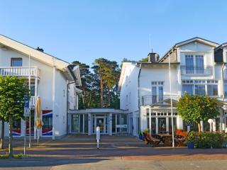 R&R Hotel Strandallee - Baabe - 7