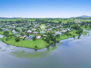 Highlands Lake House Family Home Sleeps 10 - 6