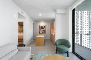 Comfortable Downtown Miami Condo by Bayside - 4