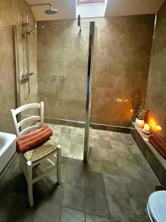 Cosy Cottage for Two in the Peak District with Parking - 1